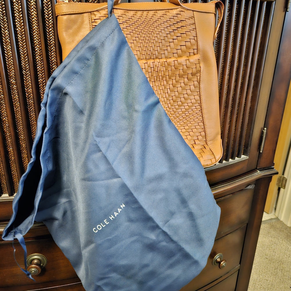 Cole Haan Grand Ambition Convertible Woven Lux Bag - Picture 7 of 8
